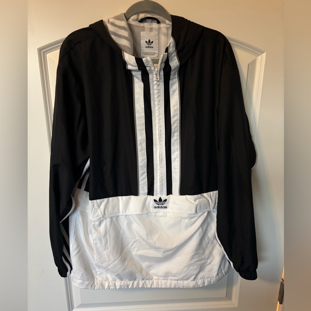 Adidas jacket. Mens size medium